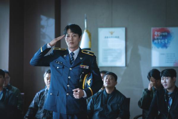 キム・レウォンら出演、消防・警察・救急の連携描く「ファースト・レスポンダーズ」配信開始