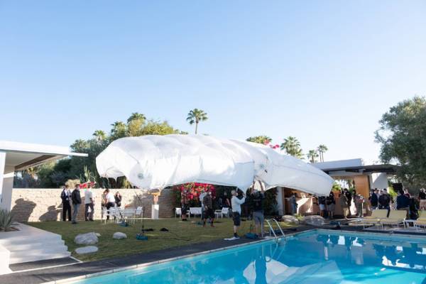 “理想の街”の平穏な朝の光景とは？『ドント・ウォーリー・ダーリン』本編映像解禁