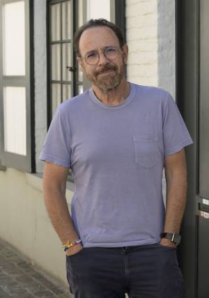 ジャン・レノ主演「伝えたかった、アイラブユー」配信決定　アンドロイドになった父と娘が旅する予告映像