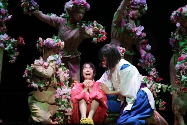 橋本環奈×上白石萌音出演舞台「千と千尋の神隠し」“帝劇公演”を Huluストアで販売