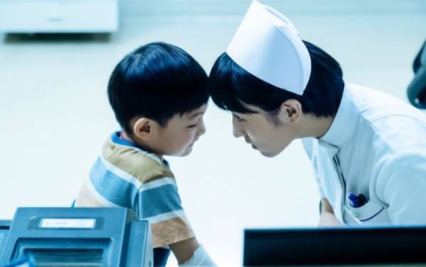 姉弟の迫真の名演技が胸を締め付ける…『シスター 夏のわかれ道』本編映像