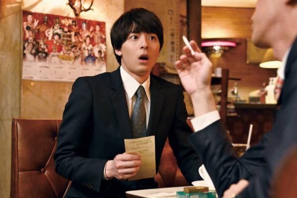 高杉真宙の奮闘する姿とらえる『ナニワ金融道』場面写真