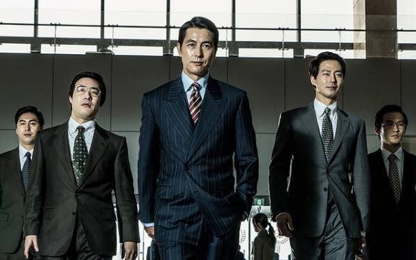 ソン・ガンホ×イ・ビョンホン『非常宣言』を紐解く！エンタメにリアルを落とし込む名手の3作品