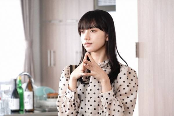 「invert 城塚翡翠 倒叙集」、あざとすぎる清原果耶“翡翠”に「小悪魔すぎ」「人心弄び探偵城塚翡翠」などの声が殺到中