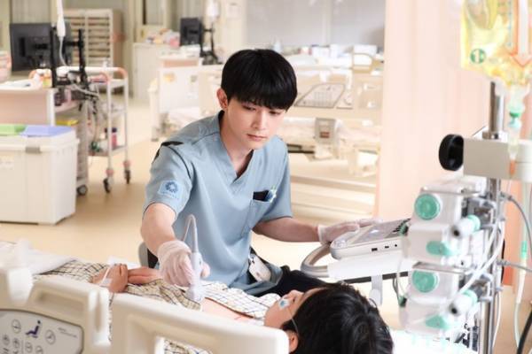 「PICU」7話 安田顕“植野”、高杉真宙“悠太”と大竹しのぶ“南”への優しさに感動の声広がる