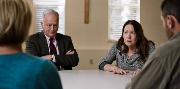 銃乱射事件の被害者と加害者家族の対話描く『対峙』公開、緊迫の初映像も