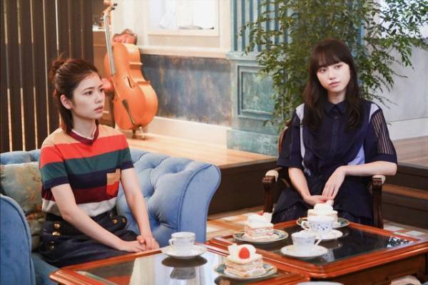 「invert 城塚翡翠 倒叙集」特別編、清原果耶“翡翠”と小芝風花“千和崎”の“わちゃわちゃ”に「いくらなんでも可愛すぎる」の声上がる