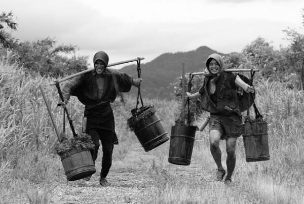 黒木華主演×阪本順治監督！ モノクロ映像で描く人と人のぬくもり『せかいのおきく』GW公開