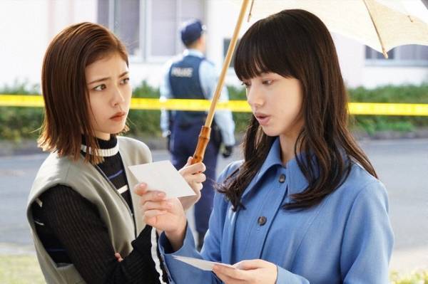 「invert 城塚翡翠 倒叙集」2話、“この世に正しい殺人はない”と涙を流す清原果耶“翡翠”…視聴者からは「過去が気になって仕方ない」の声