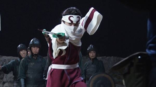 山崎賢人＆清野菜名、アクション初日メイキング映像『キングダム2』