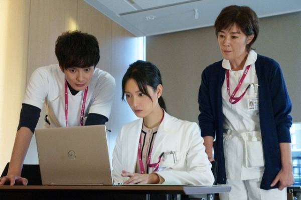 「ザ・トラベルナース」最終話、中井貴一“静”、岡田将生“歩”に渡したペンダントに「伏線回収神すぎ」と感動続出