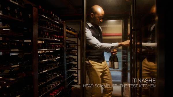 難民出身のソムリエたちが働く格付けレストランを紹介『チーム・ジンバブエのソムリエたち』