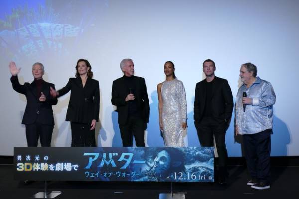 ジェームズ・キャメロン「劇場で楽しんで」　最新作『アバター：ウェイ・オブ・ウォーター』ジャパンプレミア開催