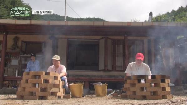 「賢い医師生活」の“医師たち”が自給自足生活「賢い山村生活」配信＆DVDリリース決定