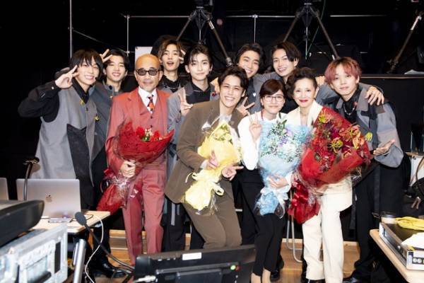 本田翼＆8LOOM「君の花になる」クランクアップ写真公開