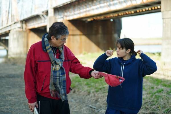 口コミが拡散『ケイコ 目を澄ませて』好スタート、岸井ゆきの＆三浦友和の新場面写真到着