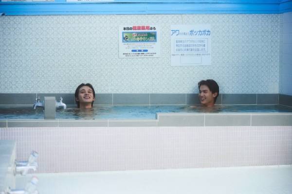 北村匠海＆中川大志の友情2ショット公開『スクロール』