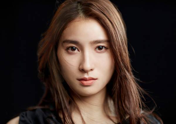 土屋太鳳＆片寄涼太が“兄こま婚”、初日の出とともに結婚発表