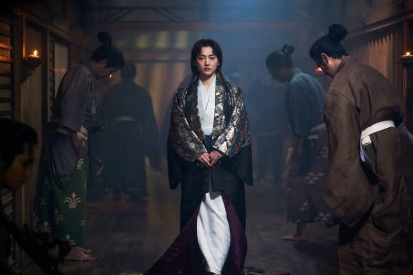 綾瀬はるか、記録が少ない“濃姫”をどう演じたのか…『レジェンド＆バタフライ』場面写真