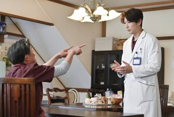 「星降る夜に」、ディーン・フジオカ演じる“ドジすぎる新米医師”に「ドジなおディーンさん、珍しい！」とSNS沸き立つ