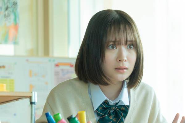 畑芽育、コメディエンヌとしての魅力を発揮『なのに、千輝くんが甘すぎる。』場面カット