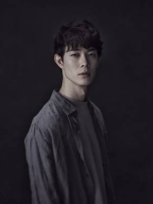 舞台「パラサイト」、古田新太＆宮沢氷魚＆伊藤沙莉＆江口のりこが“寄生一家”に