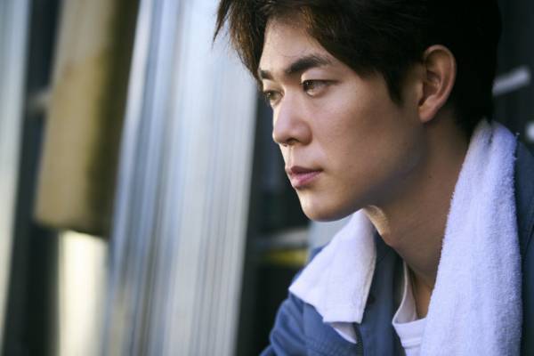 宮沢氷魚、鈴木亮平の“浩輔さん”に「引っ張ってもらった」映画『エゴイスト』プレミア上映