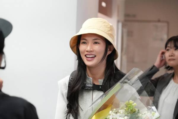 安藤サクラ“麻美”の3周目の人生に臼田あさ美ら本人役で登場「ブラッシュアップライフ」