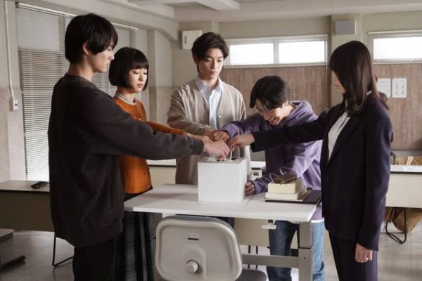 「女神の教室」第3話、前田旺志郎“桐矢”、河村花“向日葵”と前田拳太郎“水沢”の三角関係に注目集まる