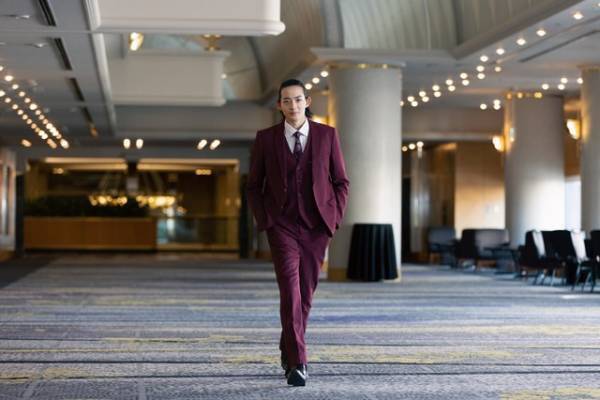 「スタンドUPスタート」第2話、雨宮天演じる謎の秘書「M」に「めっちゃいいキャラ」の声上がる