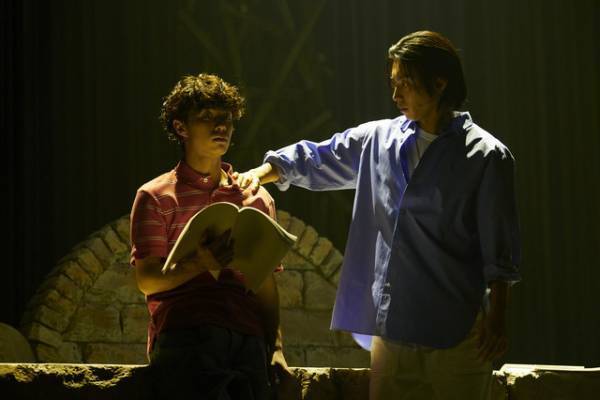 醍醐虎汰朗＆阿部顕嵐、朗読劇初挑戦「君の名前で僕を呼んで」ゲネプロ写真公開