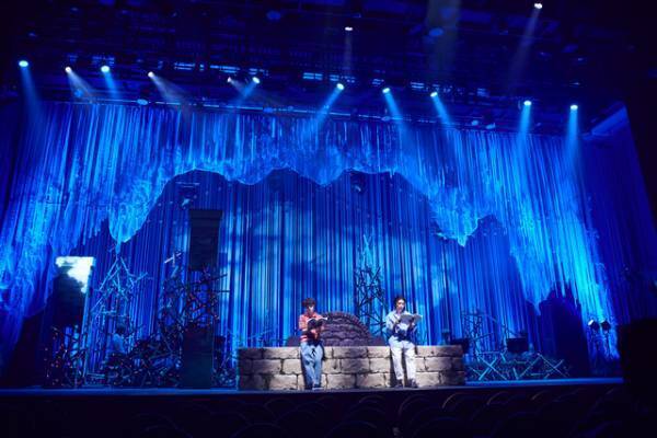 醍醐虎汰朗＆阿部顕嵐、朗読劇初挑戦「君の名前で僕を呼んで」ゲネプロ写真公開