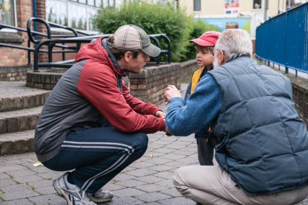 ジェームズ・ノートン、パゾリーニ監督に全幅の信頼『いつかの君にもわかること』インタビュー映像