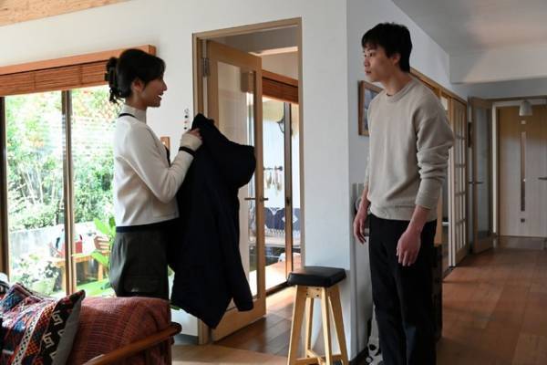 「忍者に結婚は難しい」5話 菜々緒“蛍”、母の死の真相に「ここまでシリアスなドラマになるとは」の声