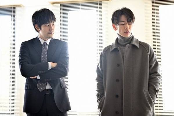 「100万回 言えばよかった」4話、佐藤健“直木”が森の中で発見ものとは…「嘘だと言って」視聴者の悲痛な声溢れる