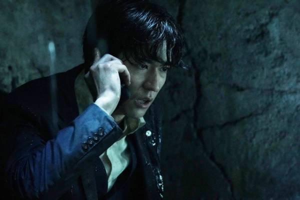 中島裕翔を更に追い詰める…奈緒との会話シーン『#マンホール』本編映像