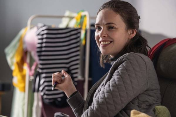 ジェームズ・ノートン、抑えた演技から溢れ出る葛藤に注目『いつかの君にもわかること』本編映像