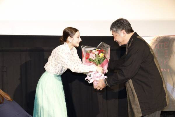 是枝裕和監督、国内外の映画賞席巻『マイスモールランド』主演＆監督にエール「1作1作、前へ進んで」