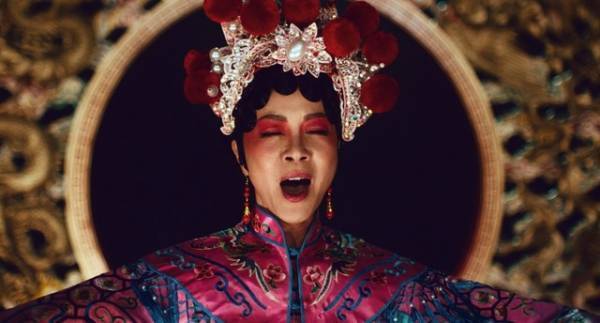 ミシェル・ヨー「皆に希望を与える」マルチバースの魅力を語る『エブリシング・エブリウェア・オール・アット・ワンス』