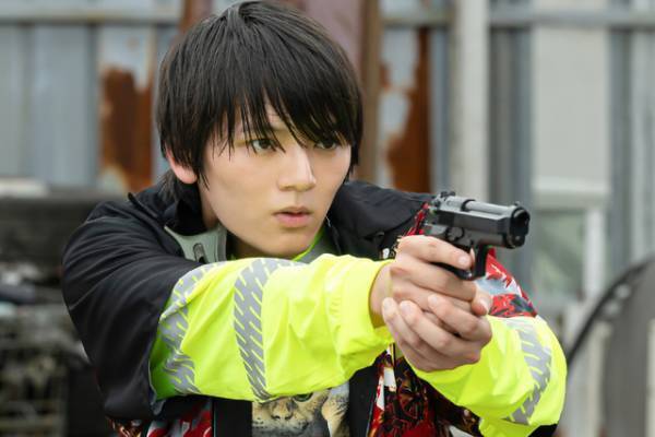 新たな敵は兄弟コンビ！『ベイビーわるきゅーれ 2ベイビー』予告編＆場面写真