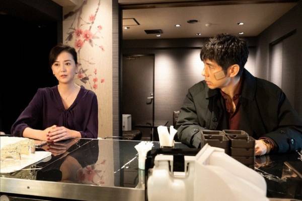 「警視庁アウトサイダー」7話　「仮面ライダーBLACK SUN」を想起させるシーンが話題に