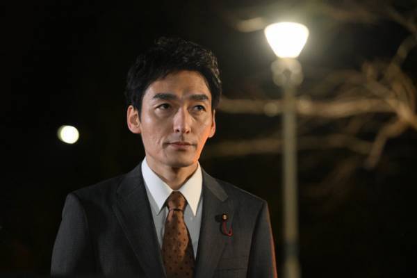 「罠の戦争」6話、片平なぎさ“鴨井”に迫る草彅剛“鷲津”…しかし視聴者からは「辿り着くのが早すぎる」等の声上がる