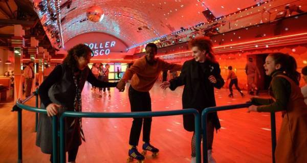 オリヴィア・コールマンに圧倒される…『エンパイア・オブ・ライト』本編映像