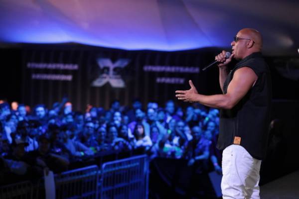 ブーストでヘリを撃墜！超絶アクション満載『ワイルド・スピード／ファイヤーブースト』予告映像