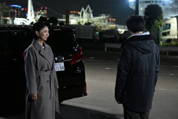 「罠の戦争」7話、草彅剛“鷲津”の元に事件の目撃者現る…その行動に「脅し方が只者じゃなかった」など疑惑の声続々