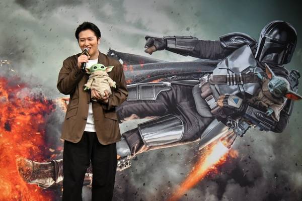 尾上松也＆阪口周平が登壇「マンダロリアン」開幕記念イベント実施