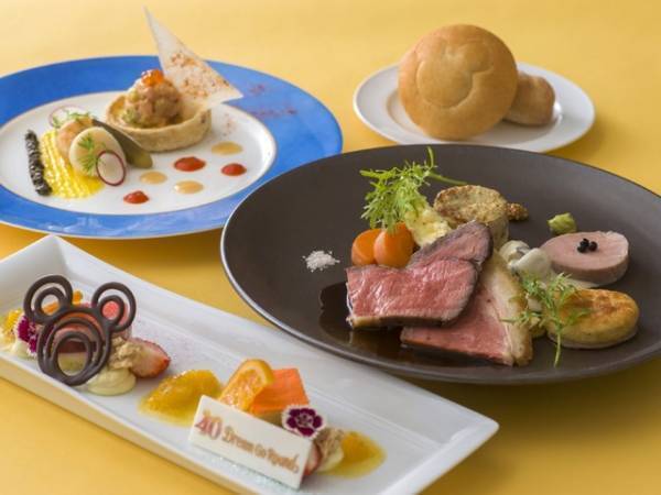 【ディズニー】キッズがパティシエ気分を楽しめるデザートが登場！40周年のTDRで特別な思い出作り