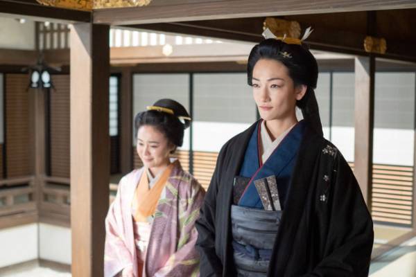 「大奥」第8話、冨永愛“吉宗”に「チーム吉宗で問題解決に当たる様は痛快」「政策ドラマも面白い」などの反応