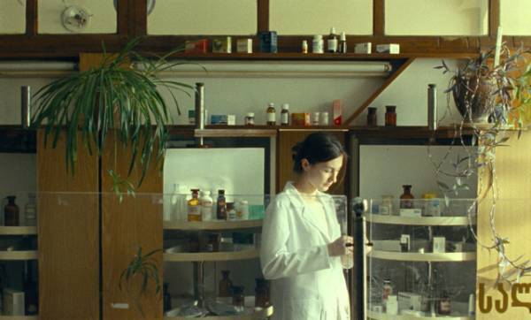 旅気分を味わう『ジョージア、白い橋のカフェで逢いましょう』ロケ地マップ＆場面写真