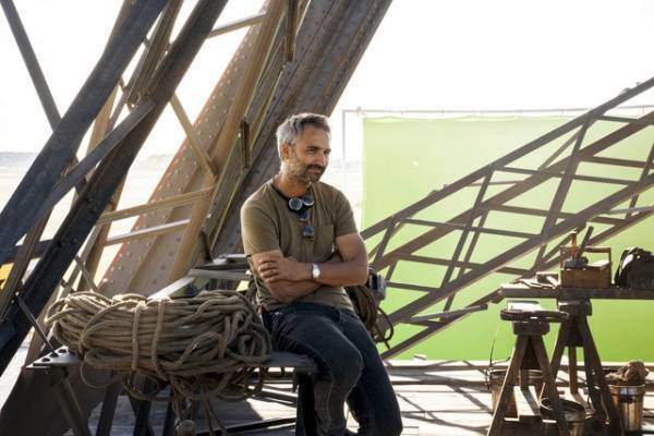 『エッフェル塔』監督インタビュー映像＆パリの街並み“グラフィック資料”解禁